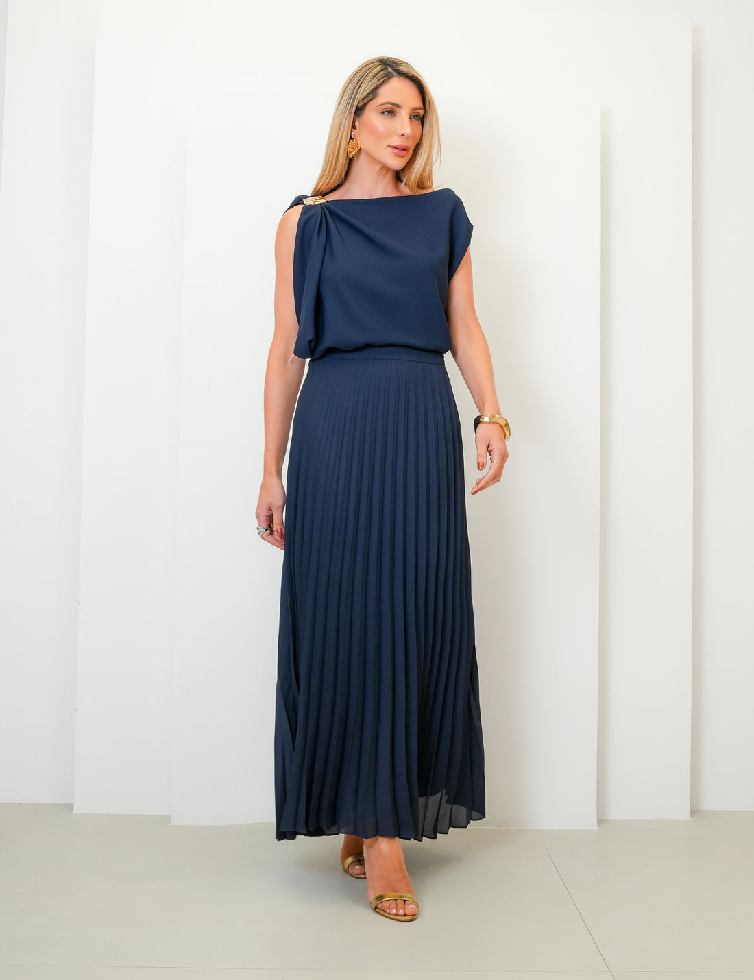 Saia Longa Brigitte Plissada - Unique Chic Saia Longa Brigitte Plissada - Unique Chic