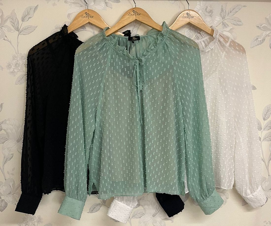 Blusa Chiffon Manga Longa Com Amarração - Doce Flor Blusa Chiffon Manga Longa Com Amarração - Doce Flor