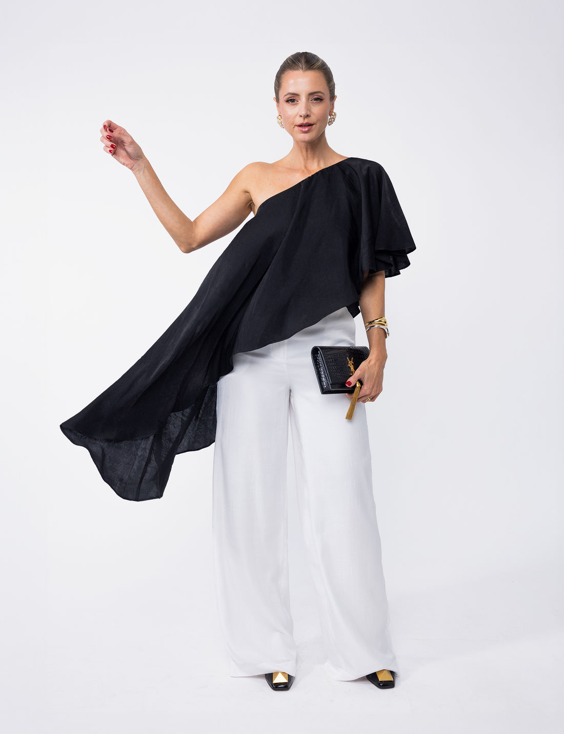 Blusa Assimétrica Viscose Acetinada - Unique Chic Blusa Assimétrica Viscose Acetinada - Unique Chic