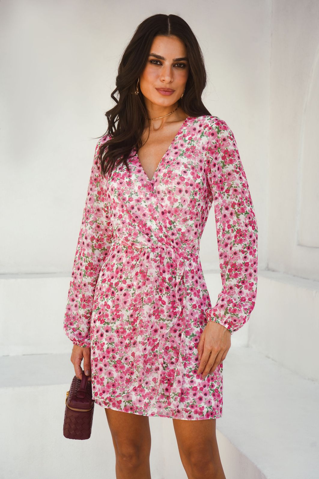 Vestido Curto Floral Manga Longa - Donna Ritz Vestido Curto Floral Manga Longa - Donna Ritz