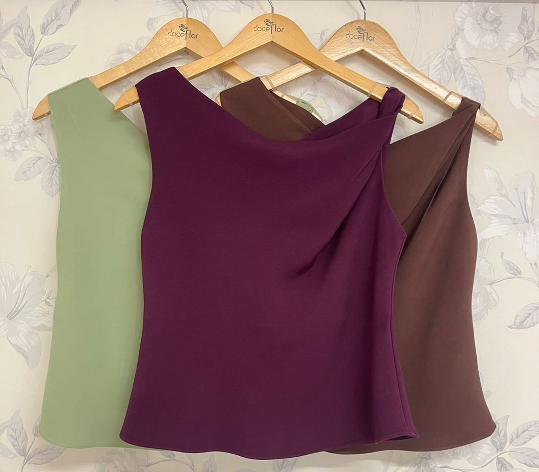 Blusa Assimétrica Com Torcido - Doce Flor Blusa Assimétrica Com Torcido - Doce Flor