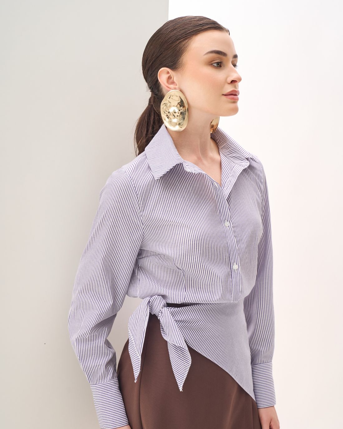 Camisa Listrada com Lenço - Milalai Camisa Listrada com Lenço - Milalai