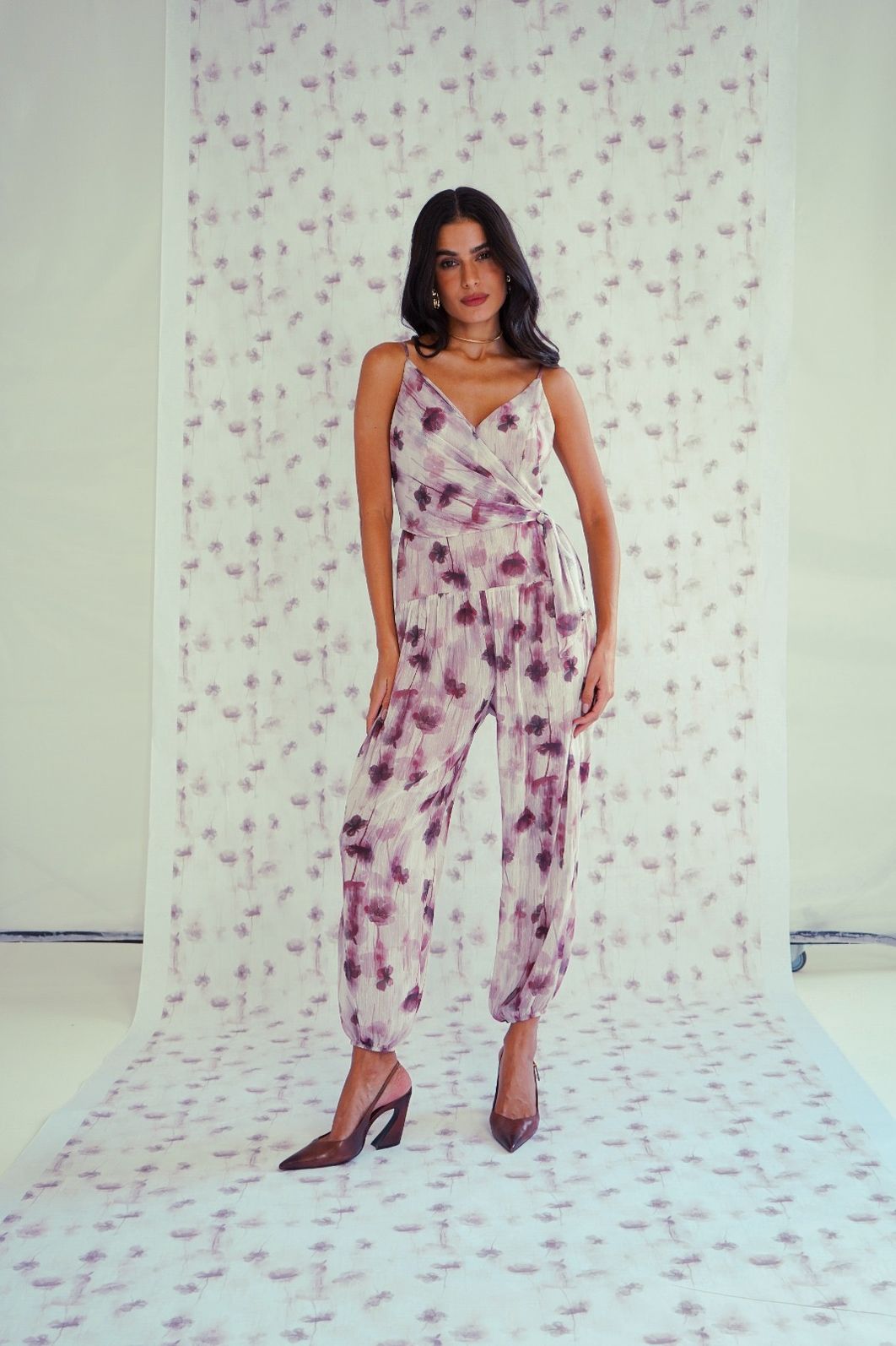 Macacão Harem Estampa Floral Exclusiva - Donna Ritz