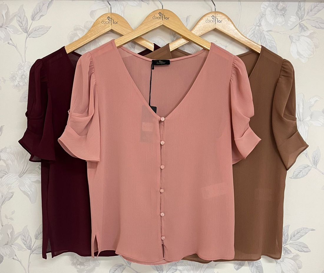 Blusa Com Manga Princesa E Botões - Doce Flor Blusa Com Manga Princesa E Botões - Doce Flor
