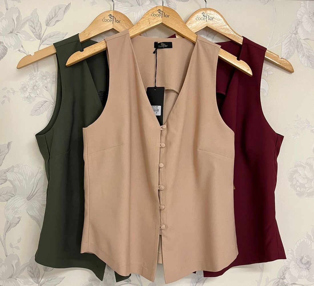 Colete Decote V - Doce Flor Colete Decote V - Doce Flor