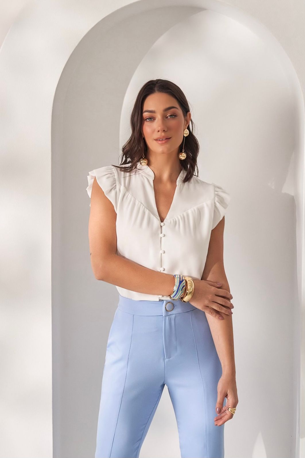 Blusa com Babados e Botões Forrados -Milalai Blusa com Babados e Botões Forrados -Milalai