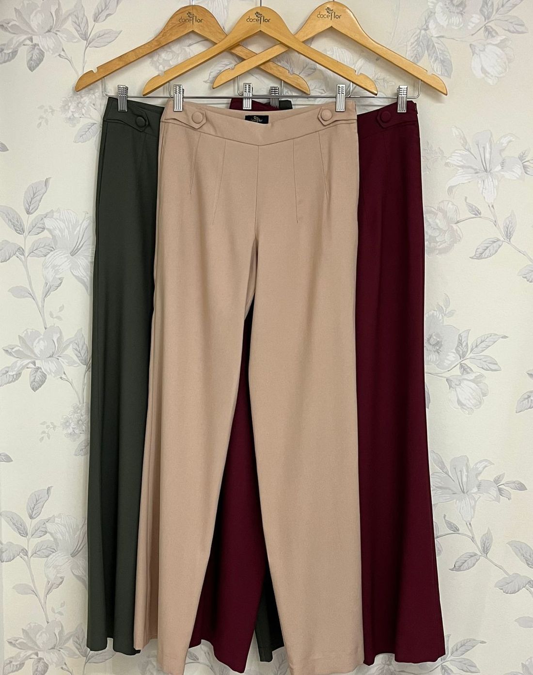 Calça Pantalona Martingale Cós - Doce Flor Calça Pantalona Martingale Cós - Doce Flor