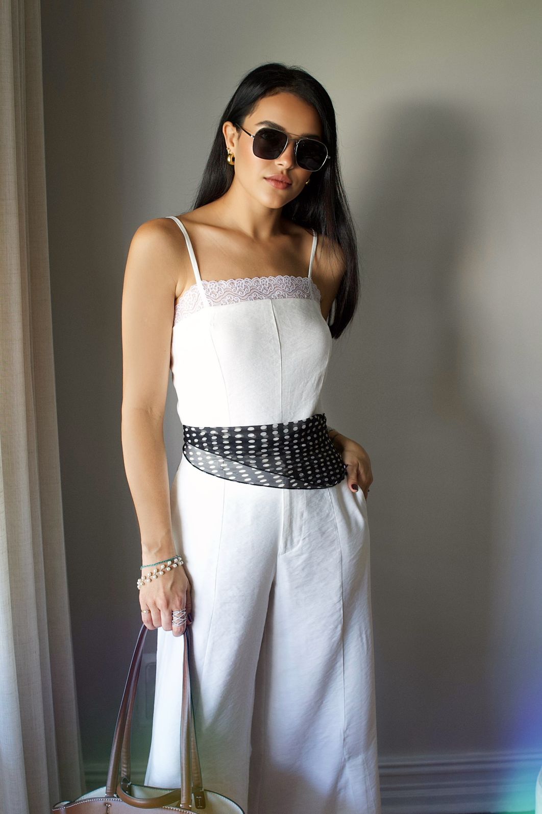 Regata Alcinha Decote Renda - Milalai Regata Alcinha Decote Renda - Milalai