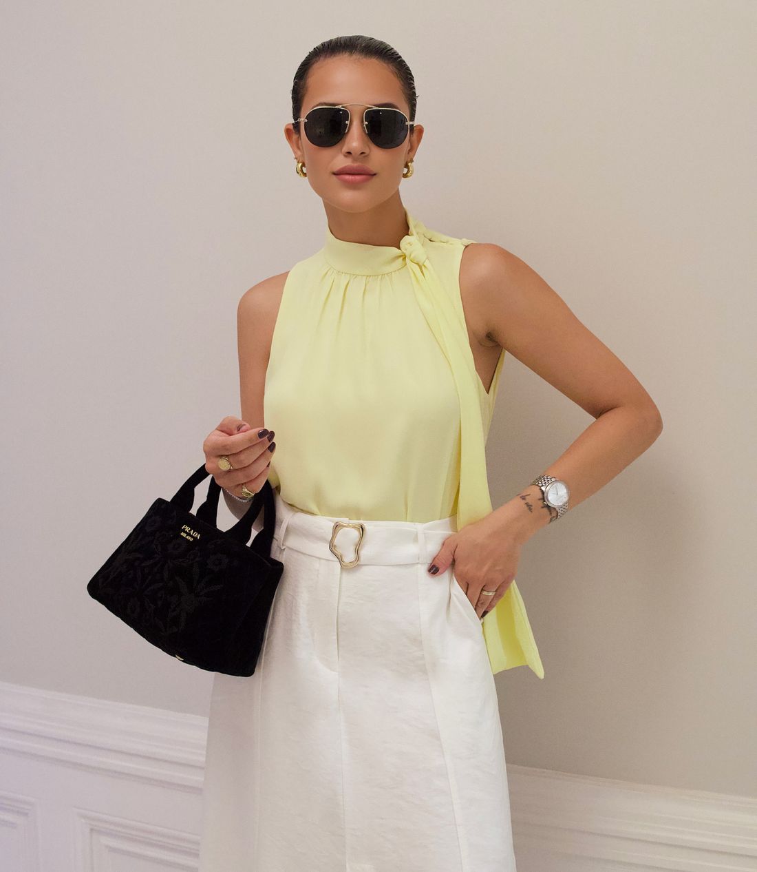 Regata Laço Decote Ombro Botão - Milalai Regata Laço Decote Ombro Botão - Milalai