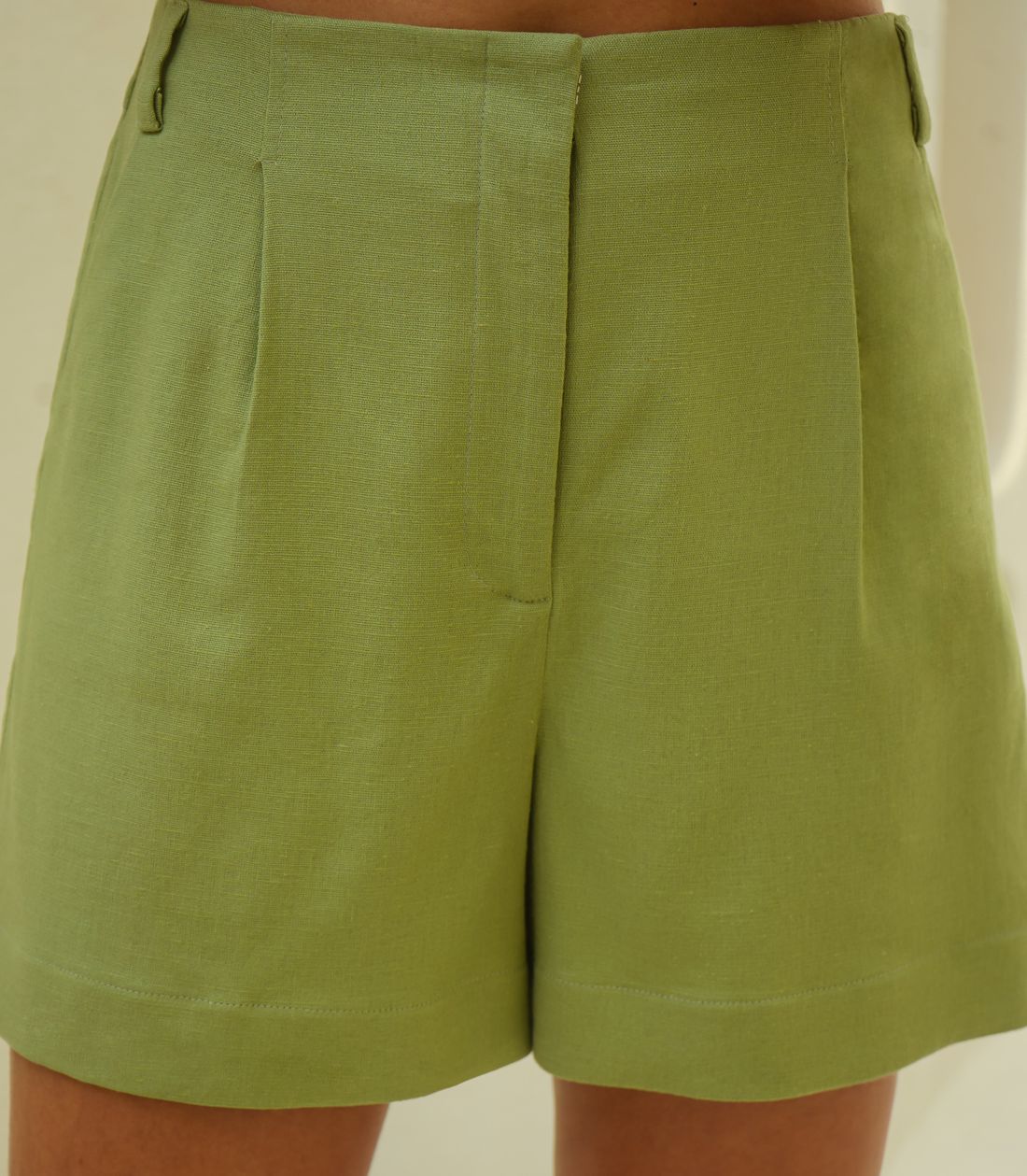 Shorts Linho Pregas - Donna Ritz