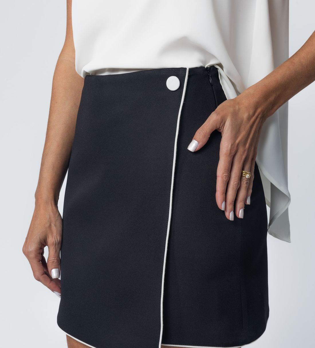 Mini Saia Bicolor - Unique Chic Mini Saia Bicolor - Unique Chic