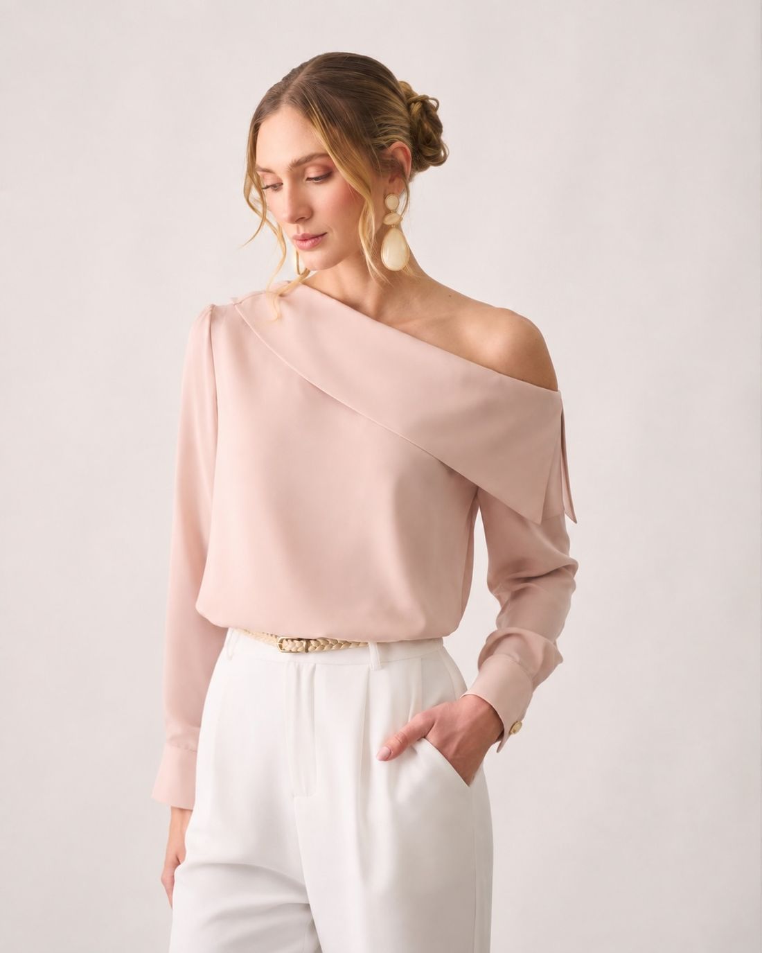 Blusa Crepe Assimétrica Botão Punho - Milalai Blusa Crepe Assimétrica Botão Punho - Milalai