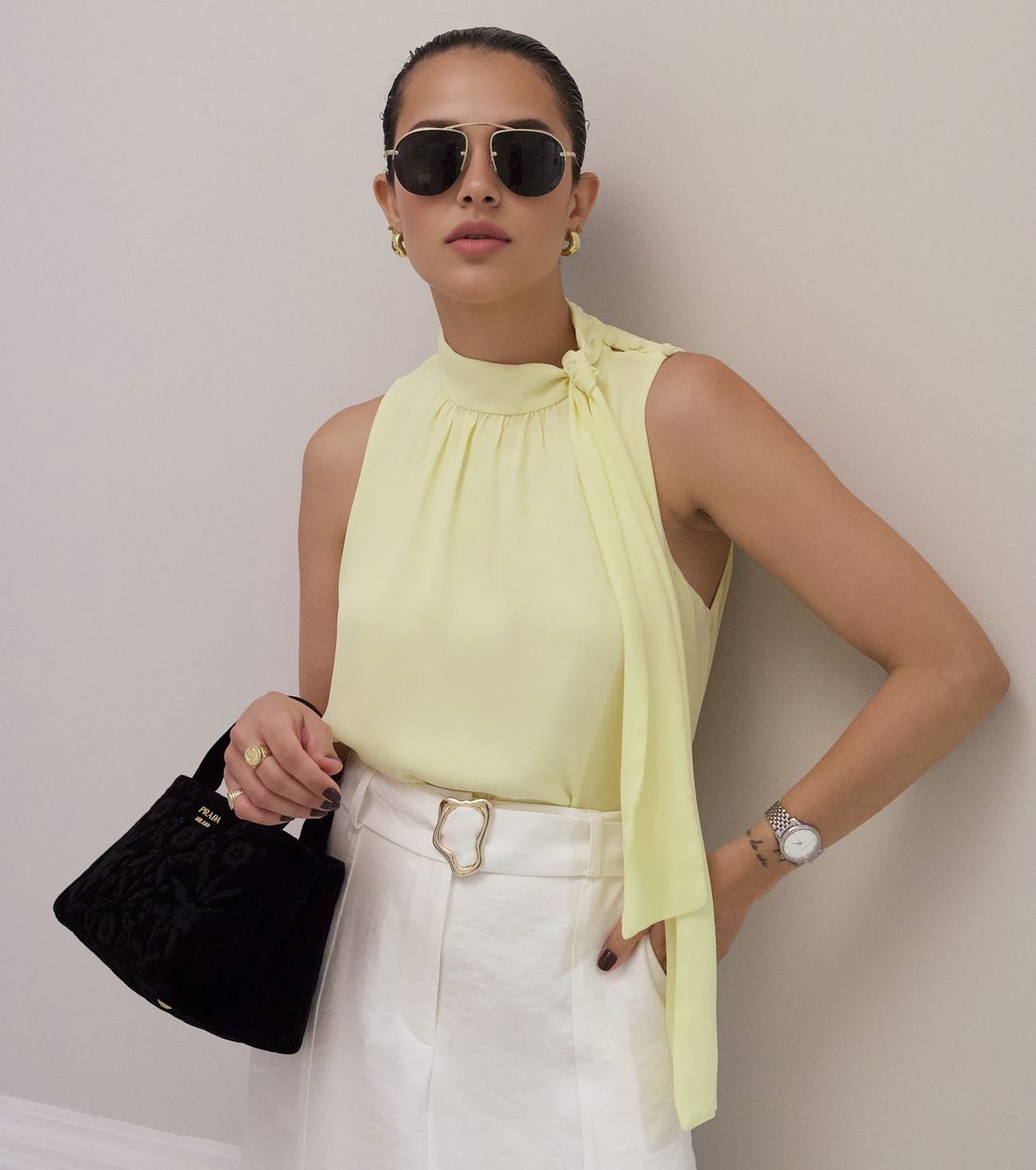 Regata Laço Decote Ombro Botão - Milalai Regata Laço Decote Ombro Botão - Milalai