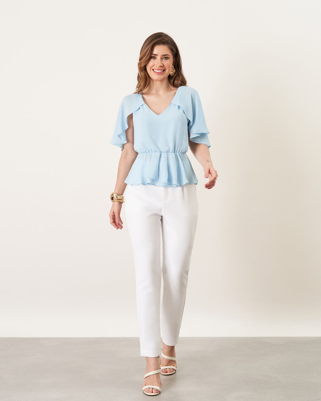 Blusa Crepe Capa Com Pregas - Milalai Blusa Crepe Capa Com Pregas - Milalai
