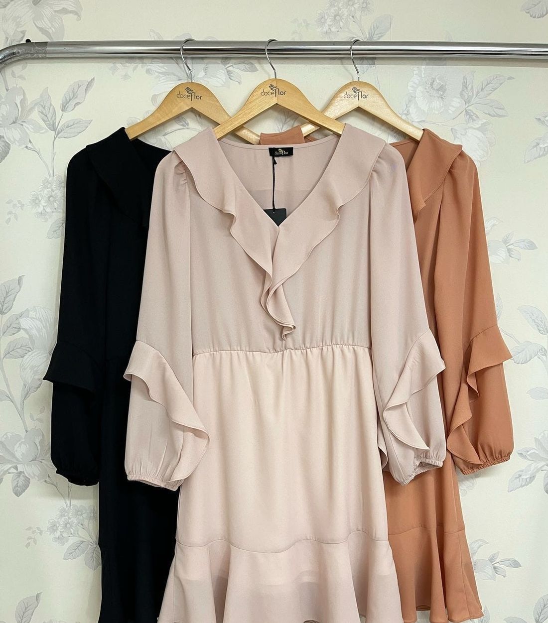 Vestido Com Jabots - Doce Flor Vestido Com Jabots - Doce Flor