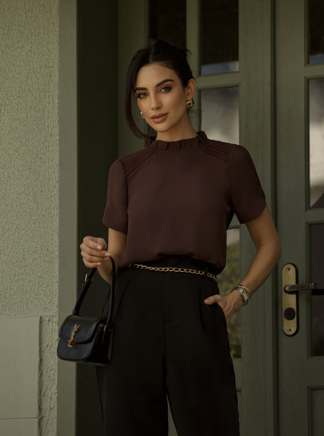 Blusa Crepe Renda Ombro Gola Babadinho - Milalai Blusa Crepe Renda Ombro Gola Babadinho - Milalai