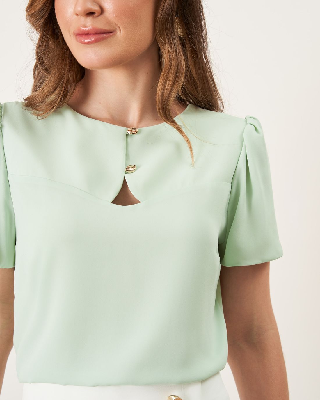 Blusa Crepe Detalhe Vazado E Botões - Milalai Blusa Crepe Detalhe Vazado E Botões - Milalai