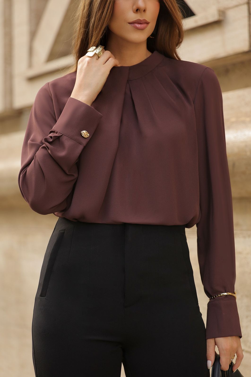 Blusa Crepe Drapeado e Pregas - Milalai Blusa Crepe Drapeado e Pregas - Milalai