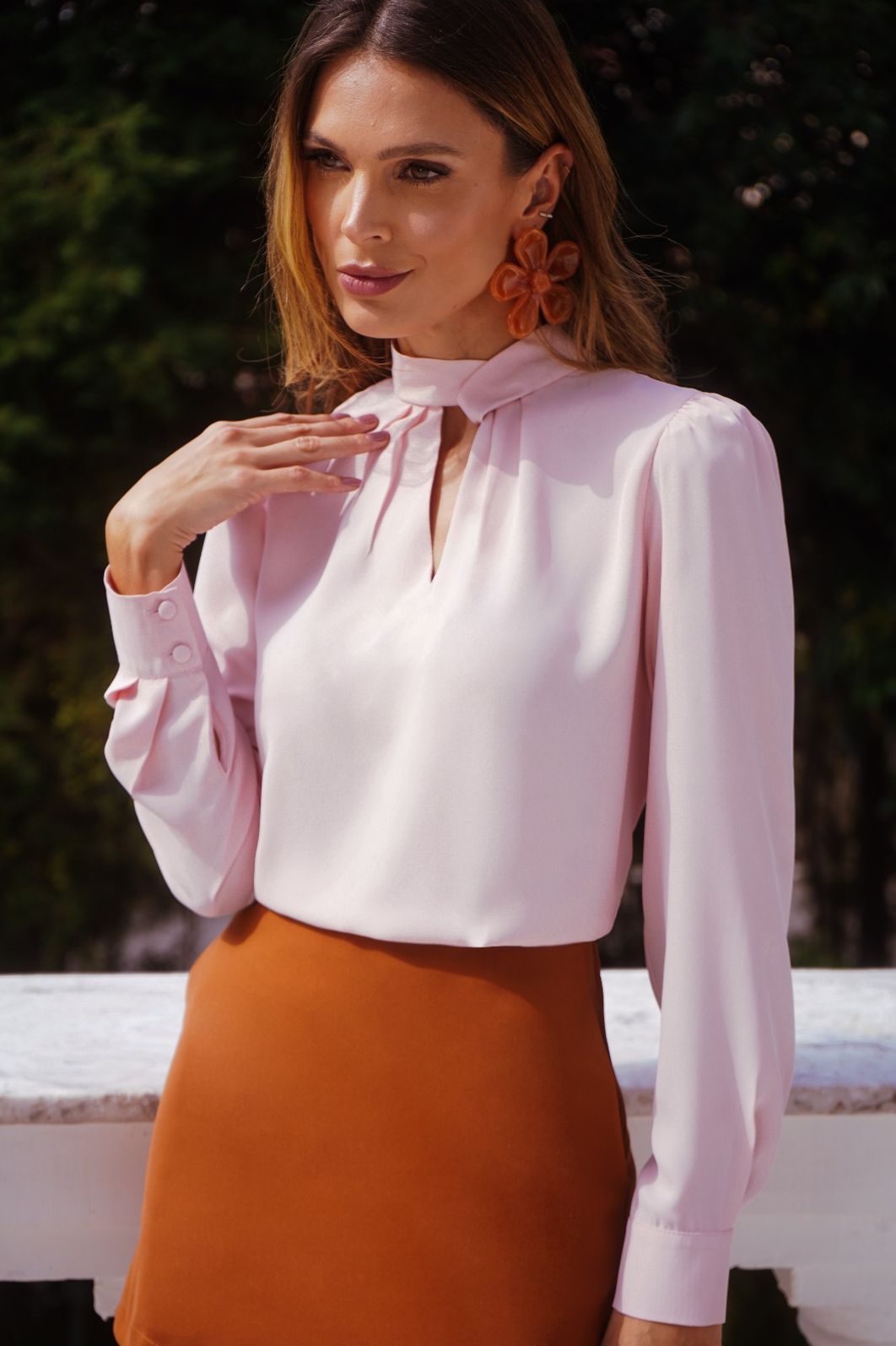 Blusa Crepe Manga Longa Gola Transpassada - Donna Ritz Blusa Crepe Manga Longa Gola Transpassada - Donna Ritz