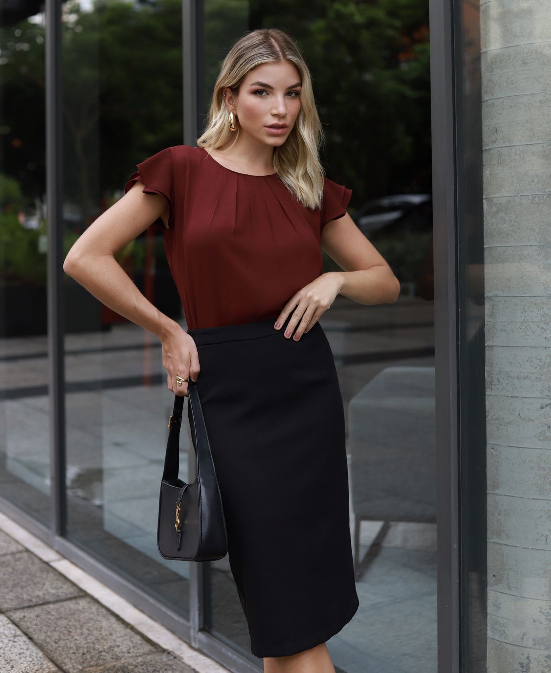 Blusa Com Pregas e Babados Na Manga - Doce Flor