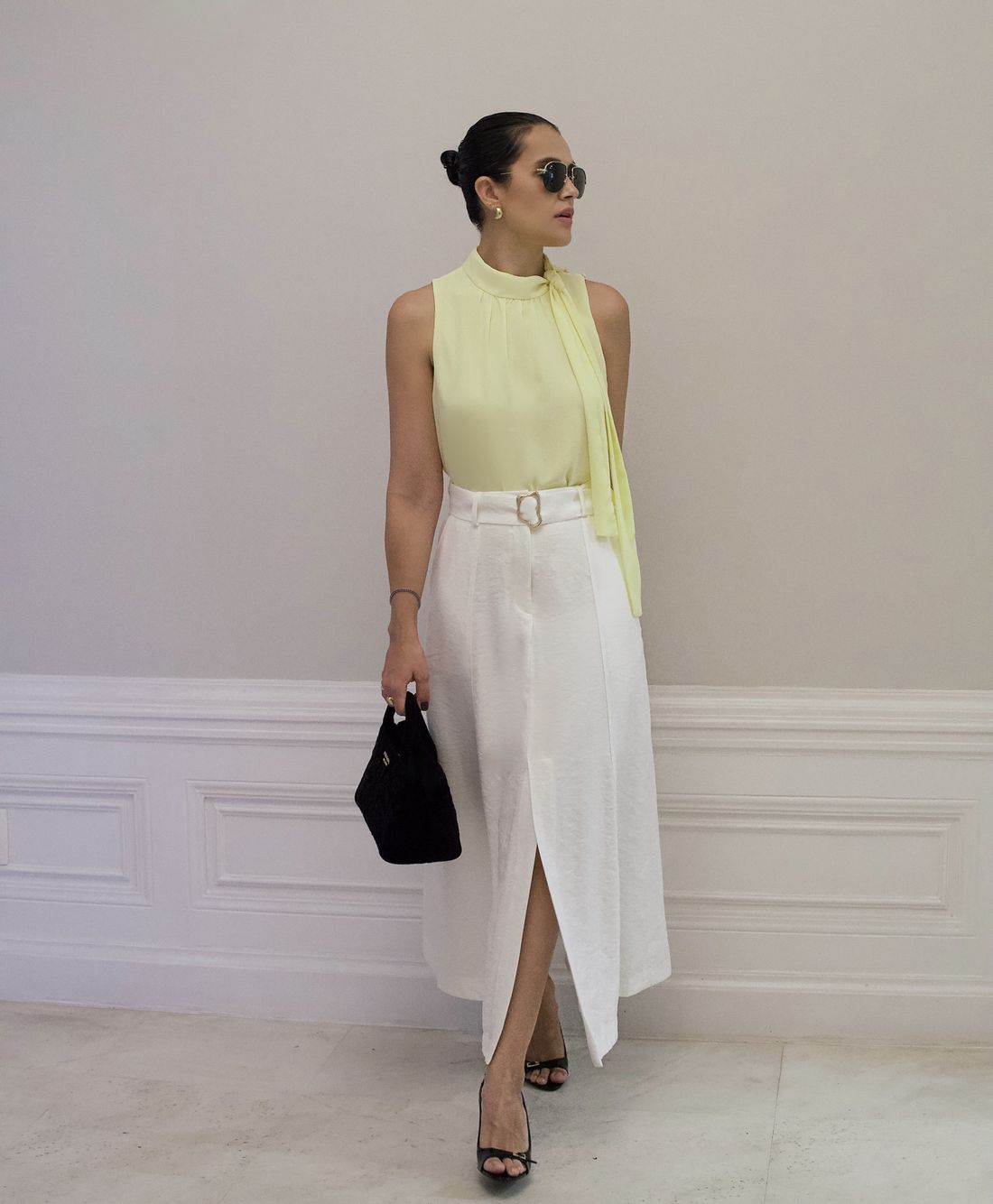 Regata Laço Decote Ombro Botão - Milalai Regata Laço Decote Ombro Botão - Milalai