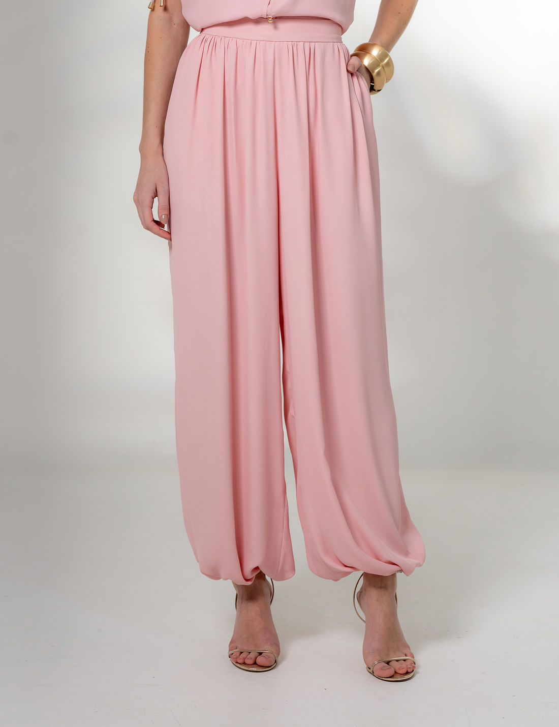 Calça Aladim Ísis Crepe - Unique Chic Calça Aladim Ísis Crepe - Unique Chic