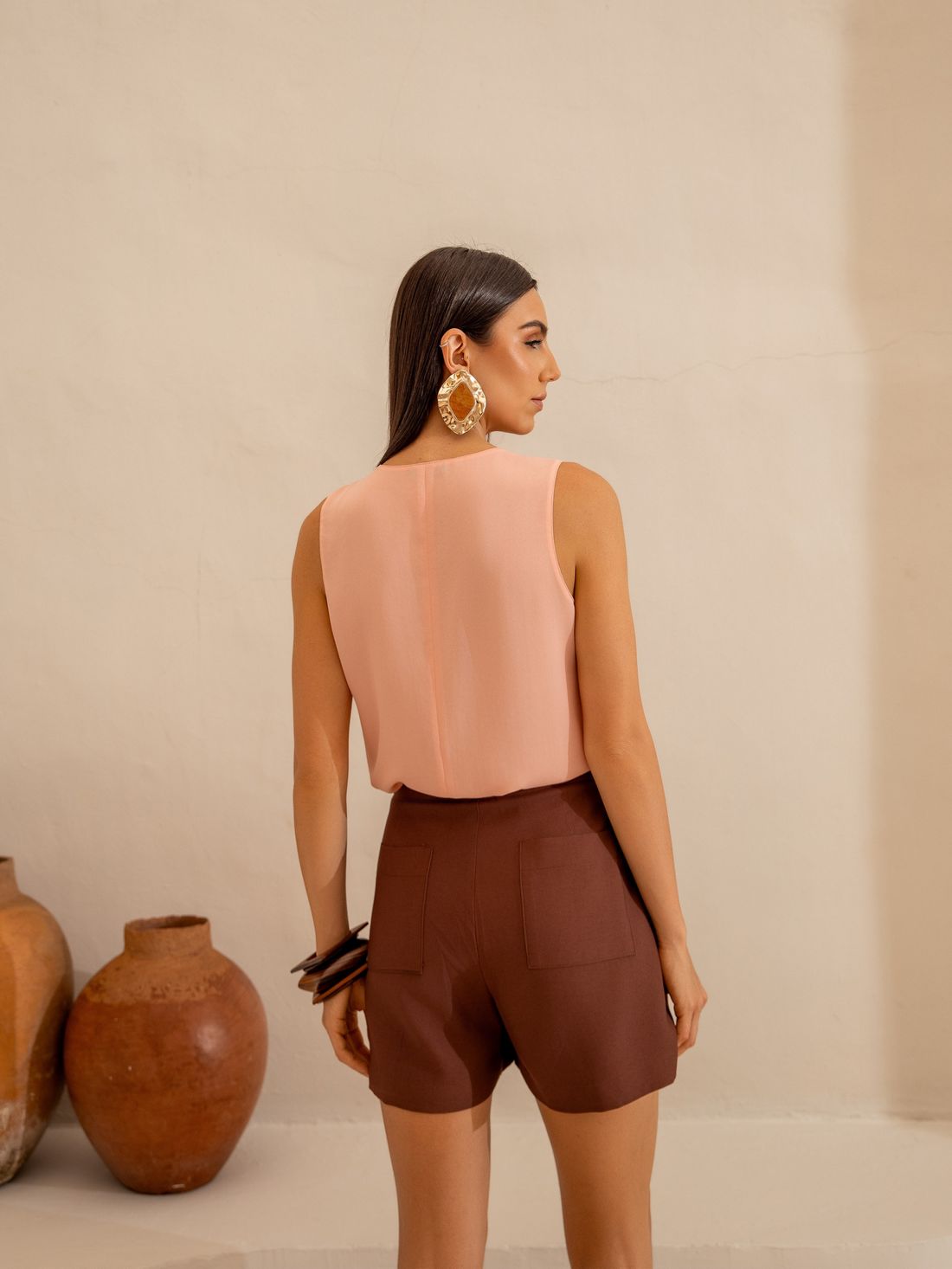 Regata Crepe Com Jabot - Doce Flor Regata Crepe Com Jabot - Doce Flor