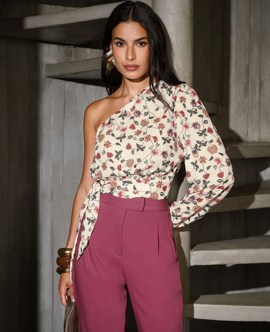 Blusa Um Ombro Manga Longa Floral - Donna Ritz