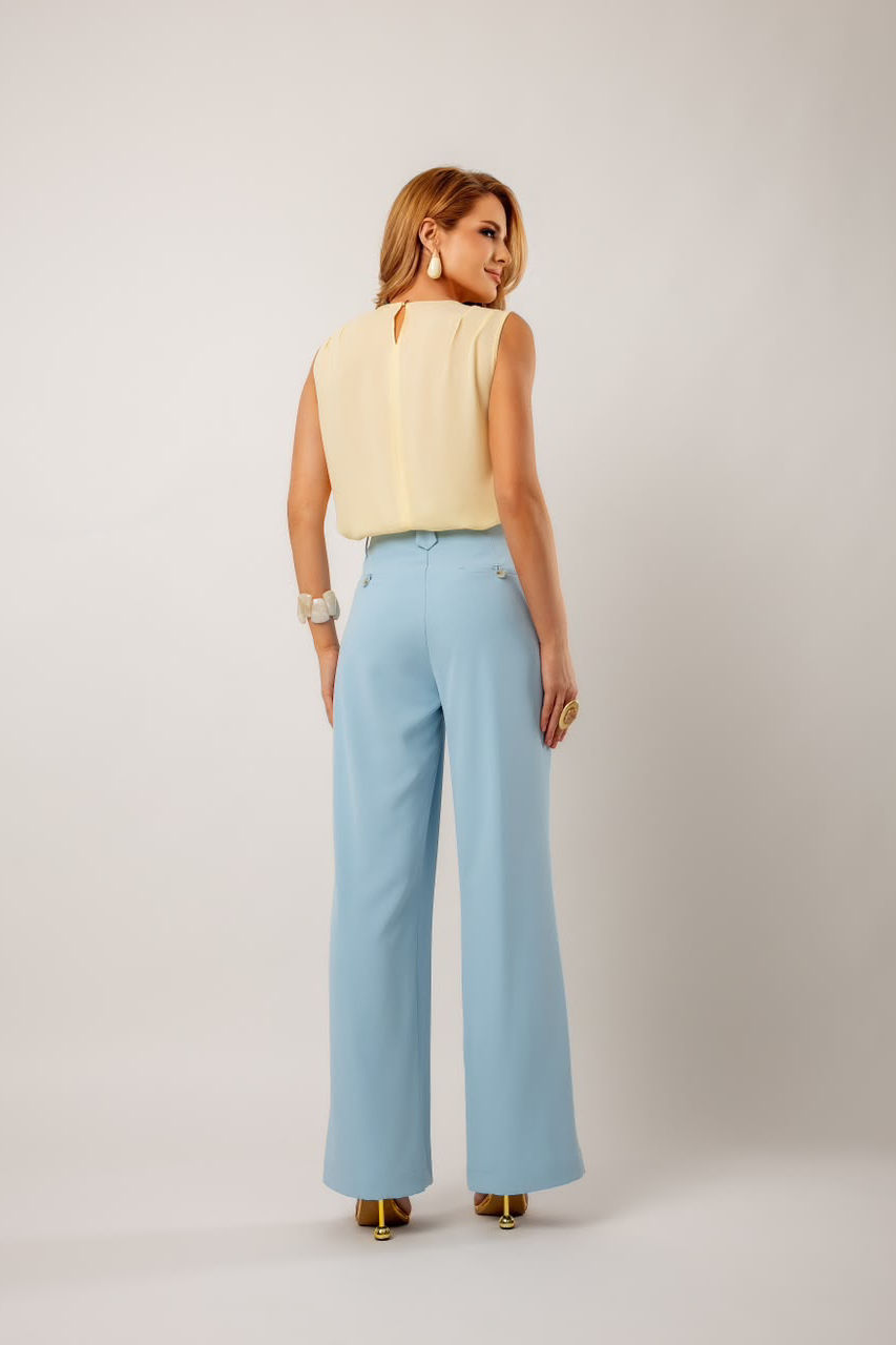 Regata Feminina Crepe Decote Gota - Doce Flor Regata Feminina Crepe Decote Gota - Doce Flor