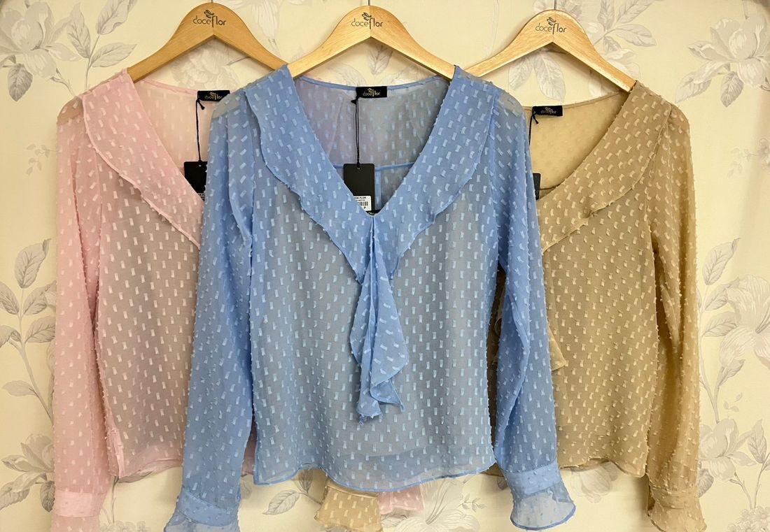 Blusa Chiffon Com Jabots - Doce Flor