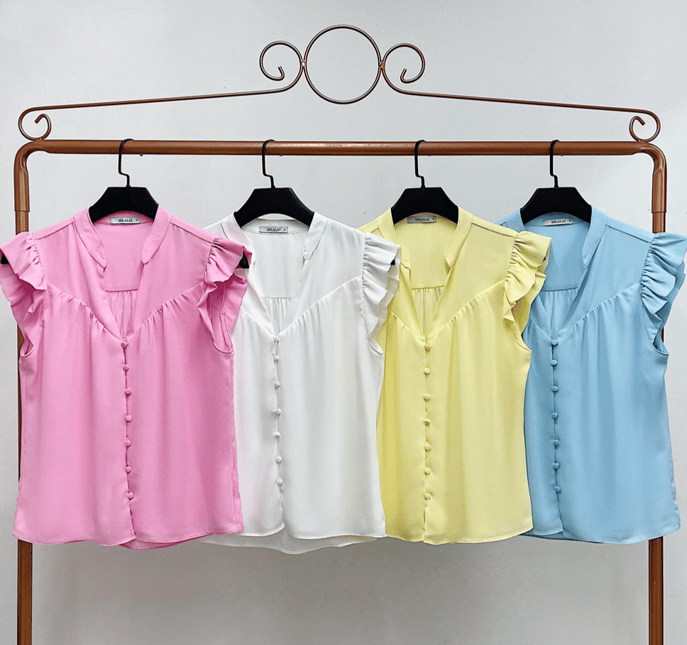 Blusa com Babados e Botões Forrados -Milalai Blusa com Babados e Botões Forrados -Milalai