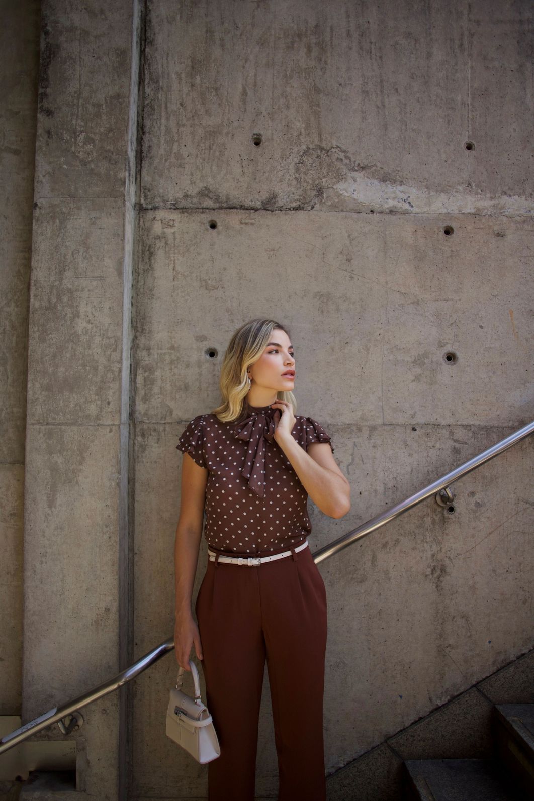 Blusa Crepe Gola Alta Poás - Doce Flor