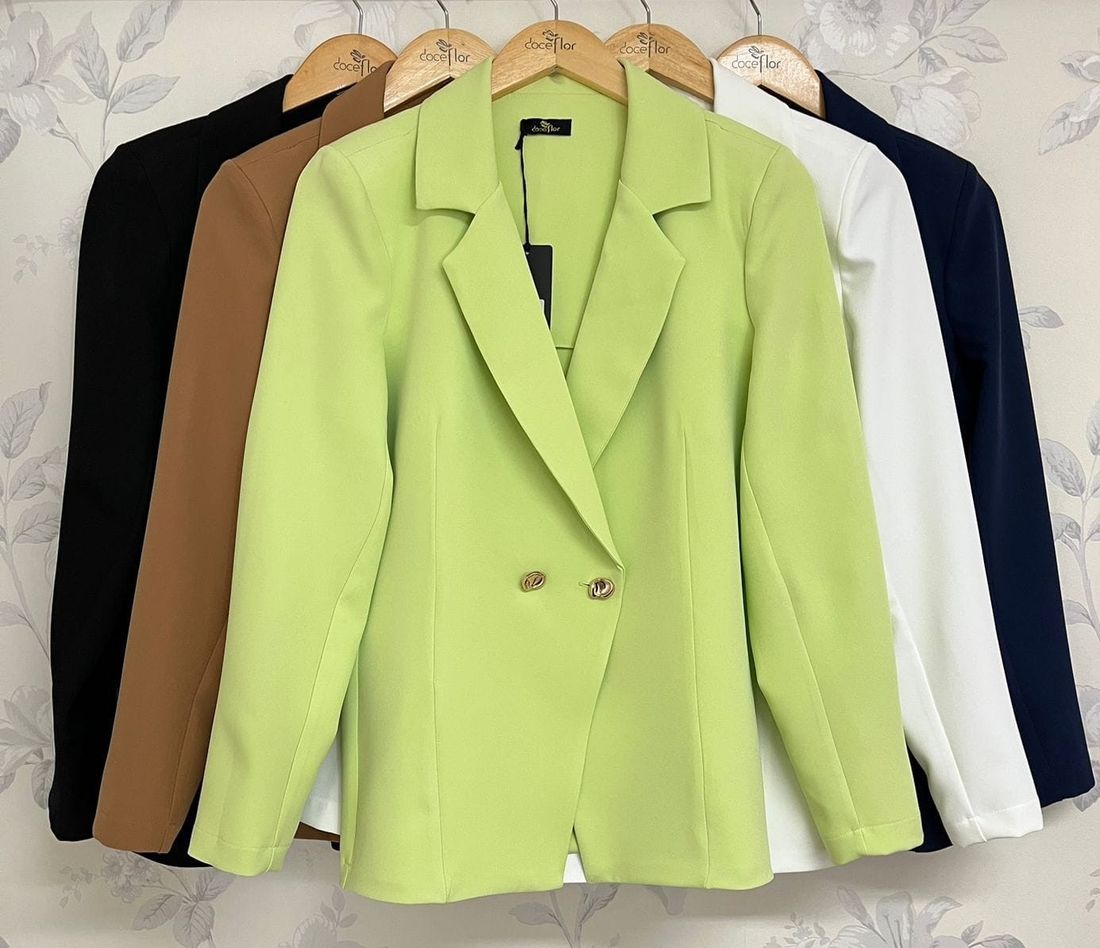 Blazer Com Abotoamento Duplo - Doce Flor Blazer Com Abotoamento Duplo - Doce Flor