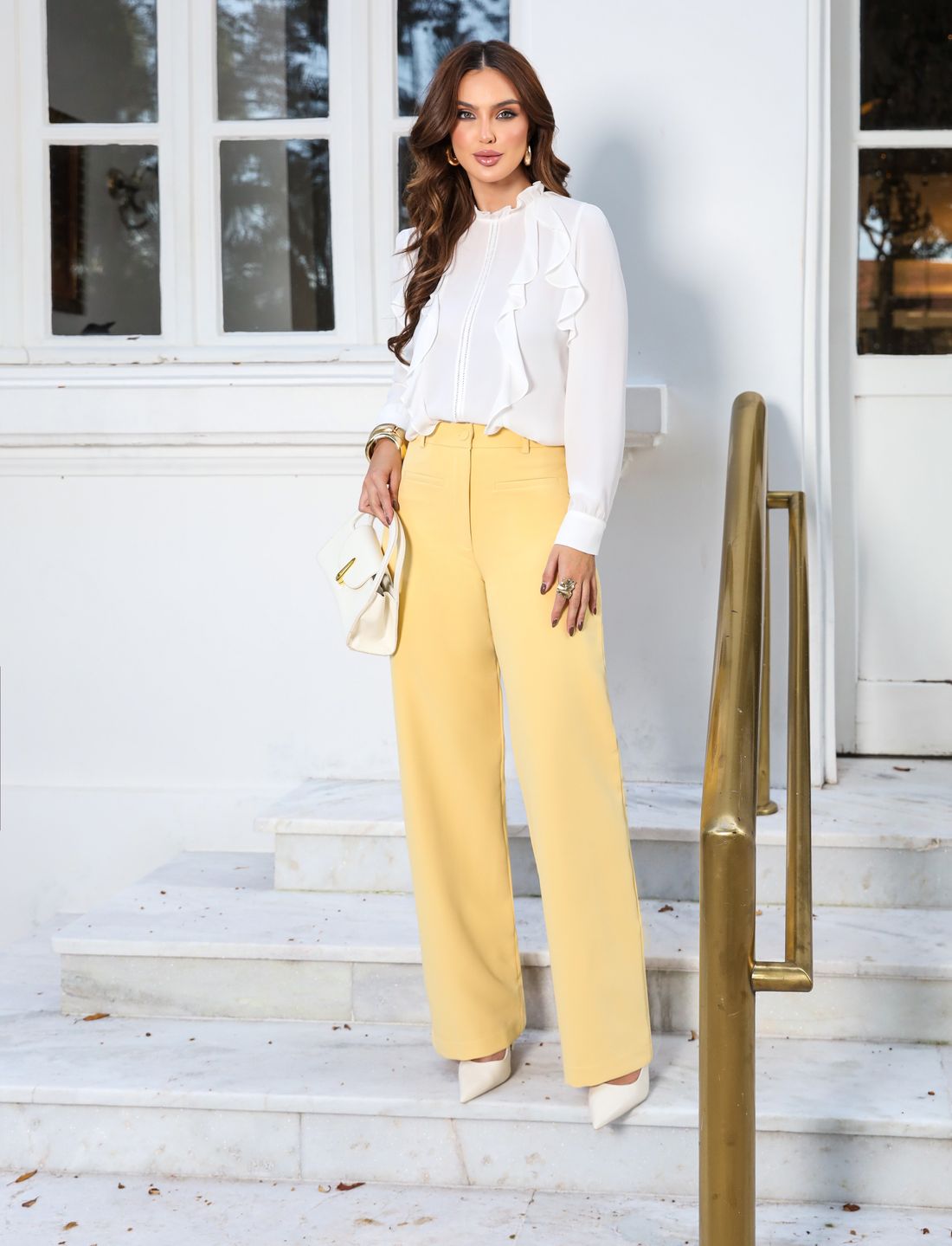 Blusa Com Jabots Detalhe Renda - Doce Flor