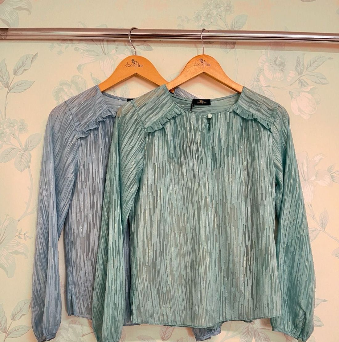 Blusa Manga Longa Chiffon Jacquard - Doce Flor