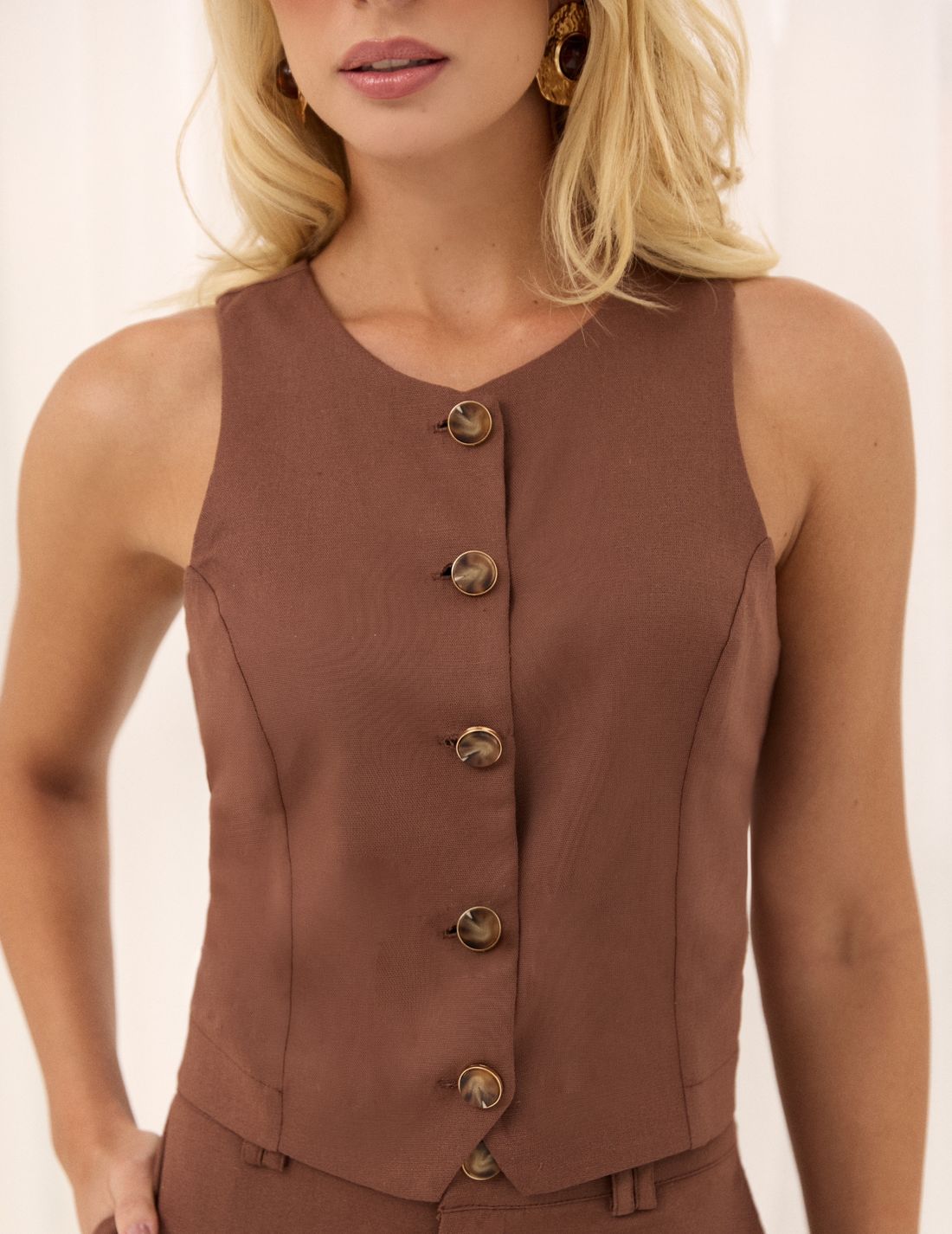 Saia Midi Viscolinho Fenda - Milalai Saia Midi Viscolinho Fenda - Milalai