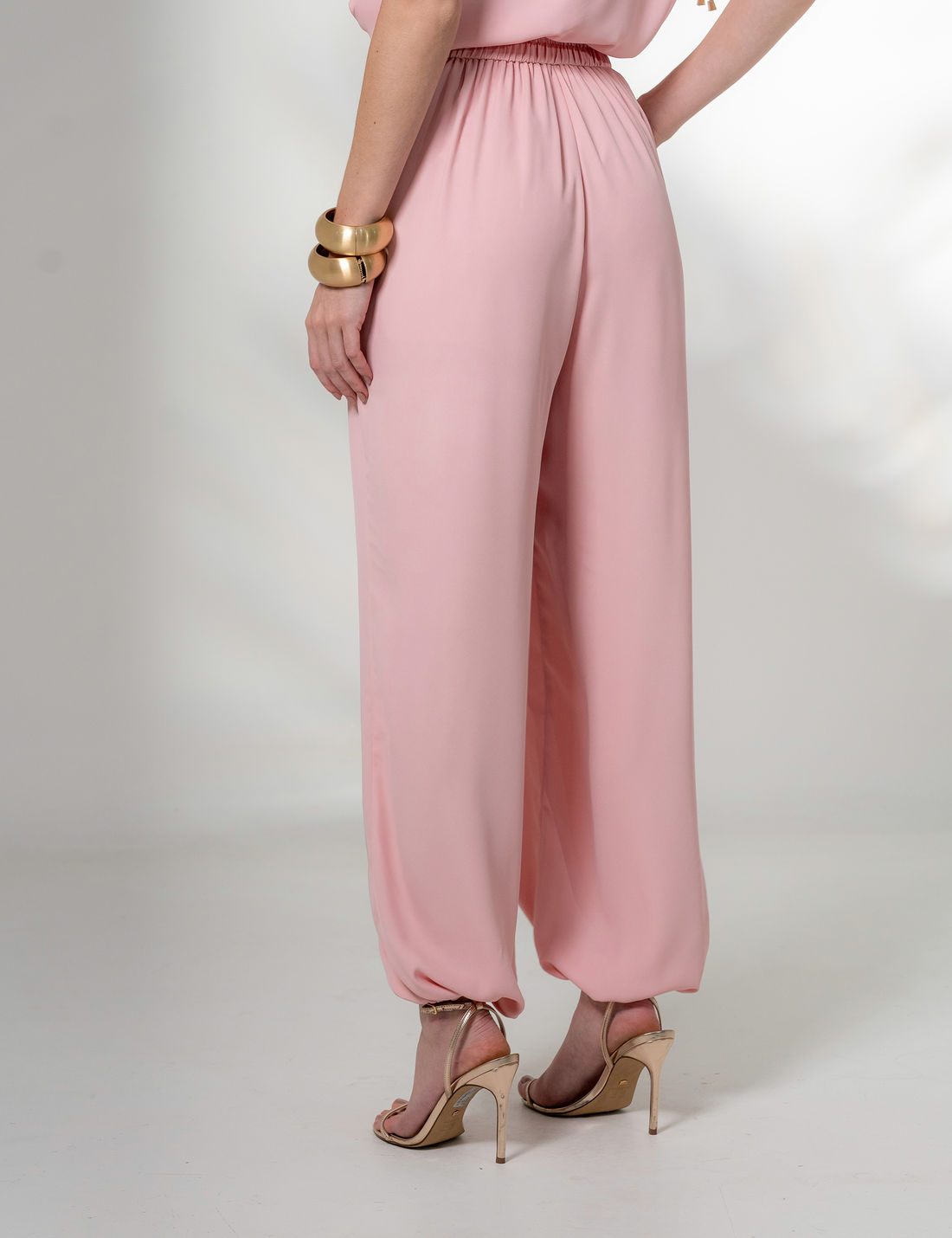 Calça Aladim Ísis Crepe - Unique Chic Calça Aladim Ísis Crepe - Unique Chic