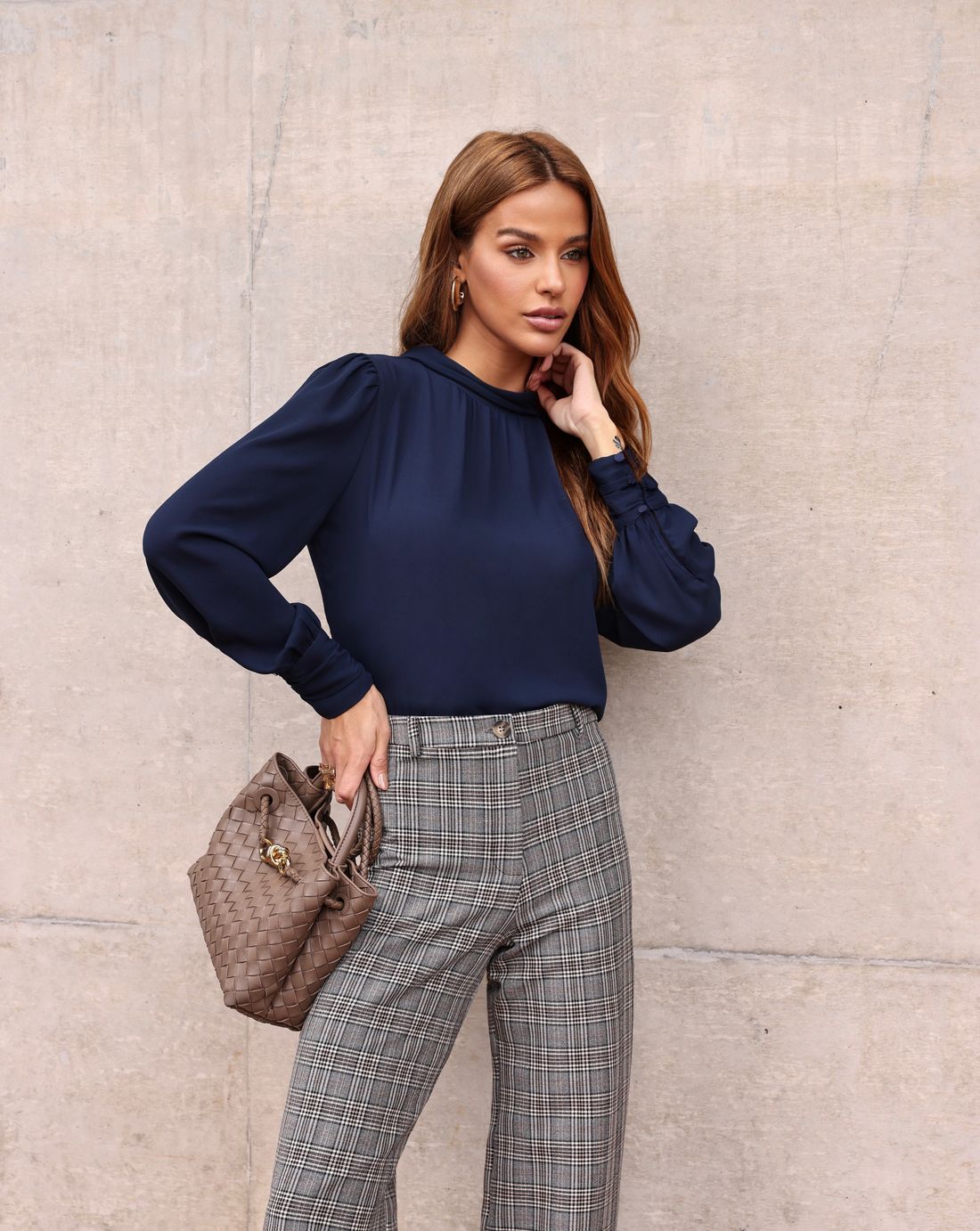 Blusa Crepe Gola Sport Manga Longa - Doce Flor Blusa Crepe Gola Sport Manga Longa - Doce Flor