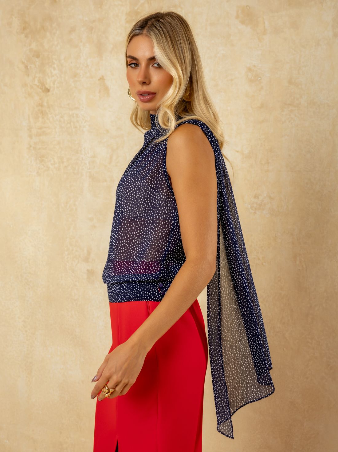 Regata Feminina em Chiffon Poá com Faixa Estilo Lenço- Doce Flor