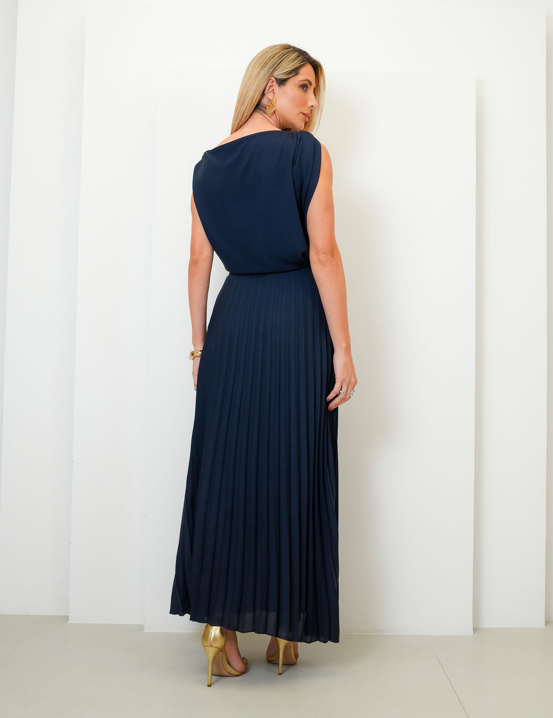 Saia Longa Brigitte Plissada - Unique Chic Saia Longa Brigitte Plissada - Unique Chic