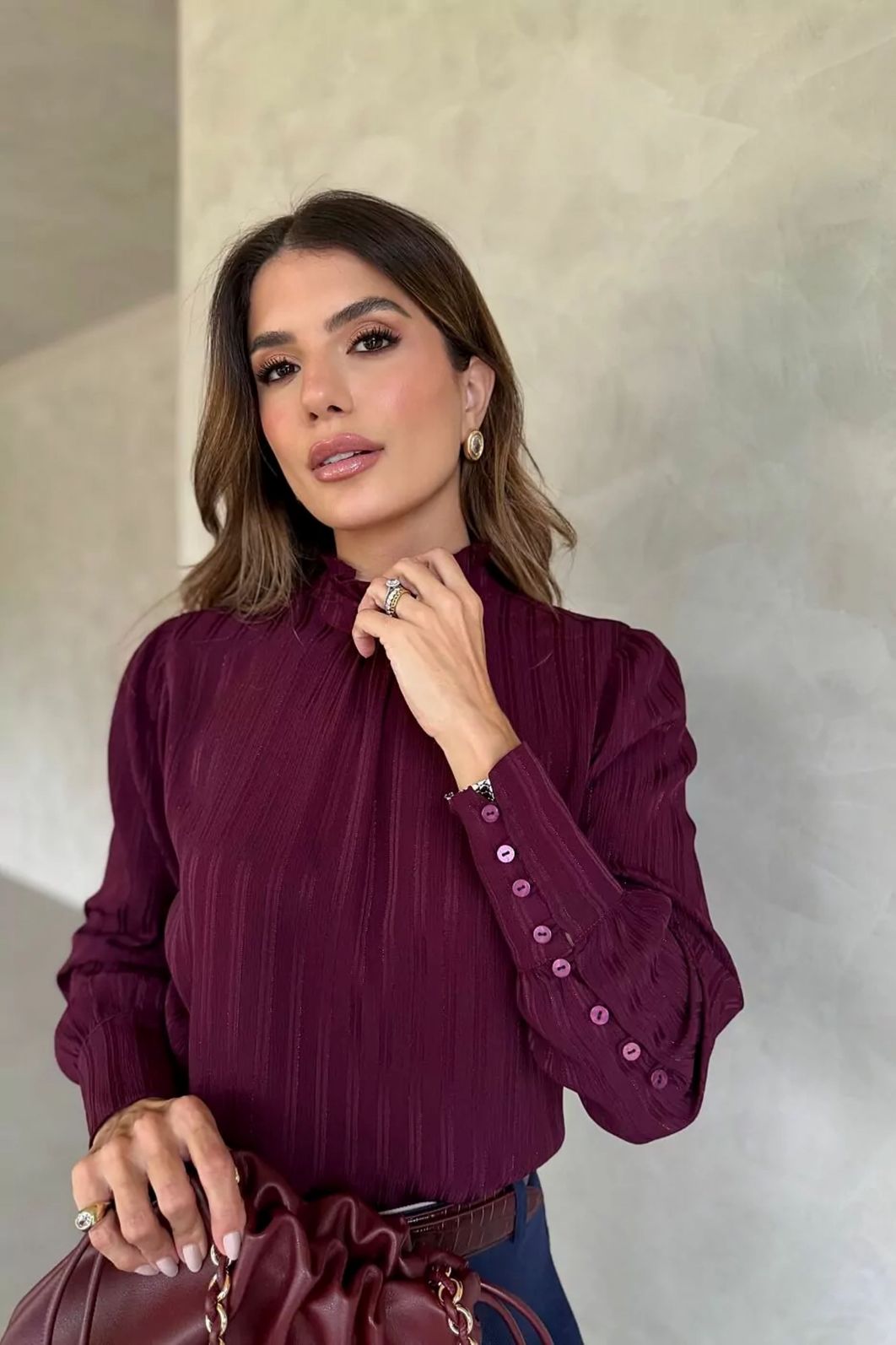 Blusa Gola Franzida Manga Longa Botões - Doce Flor