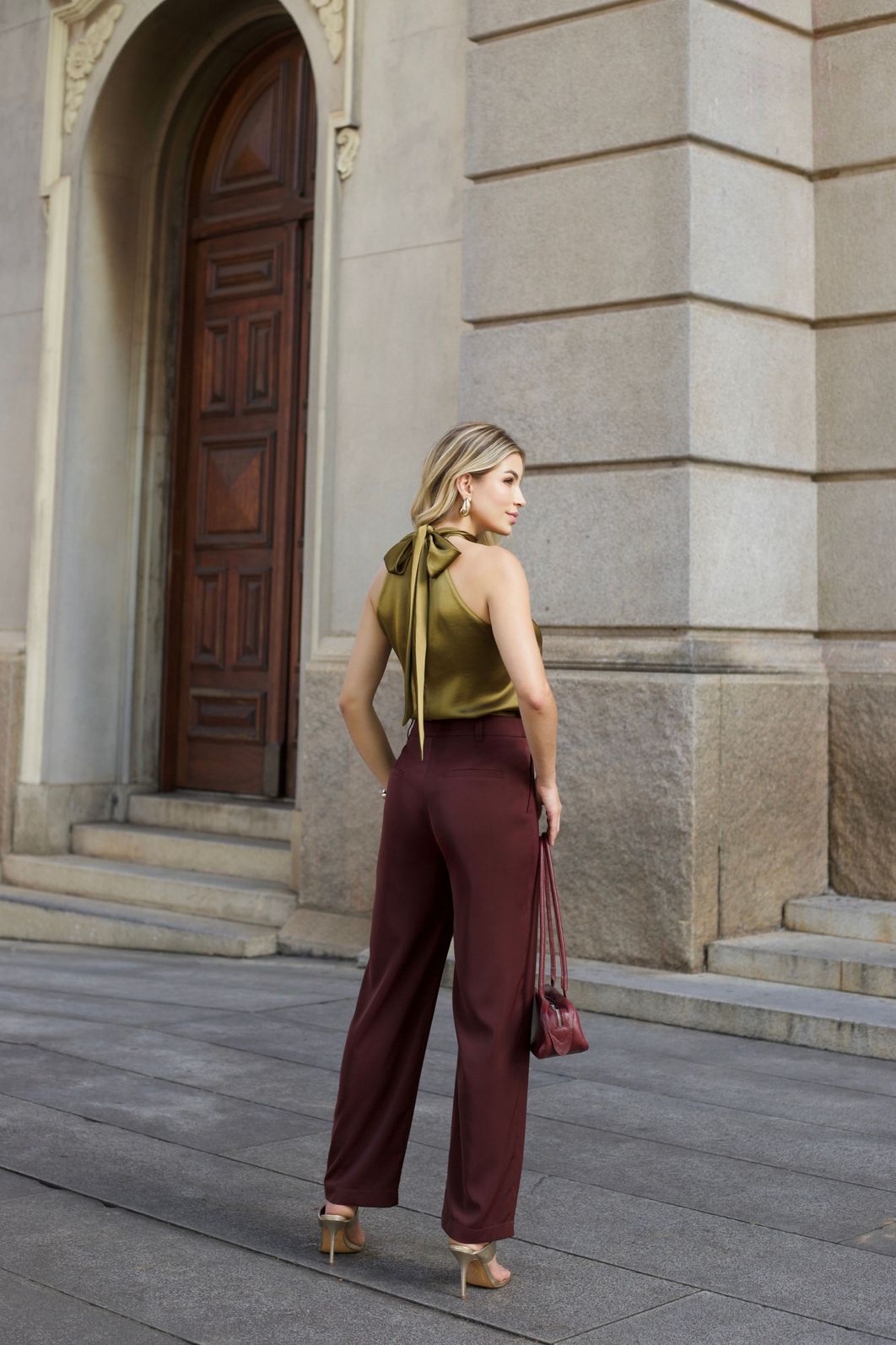 Regata Acetinada Gola Laço - Doce Flor