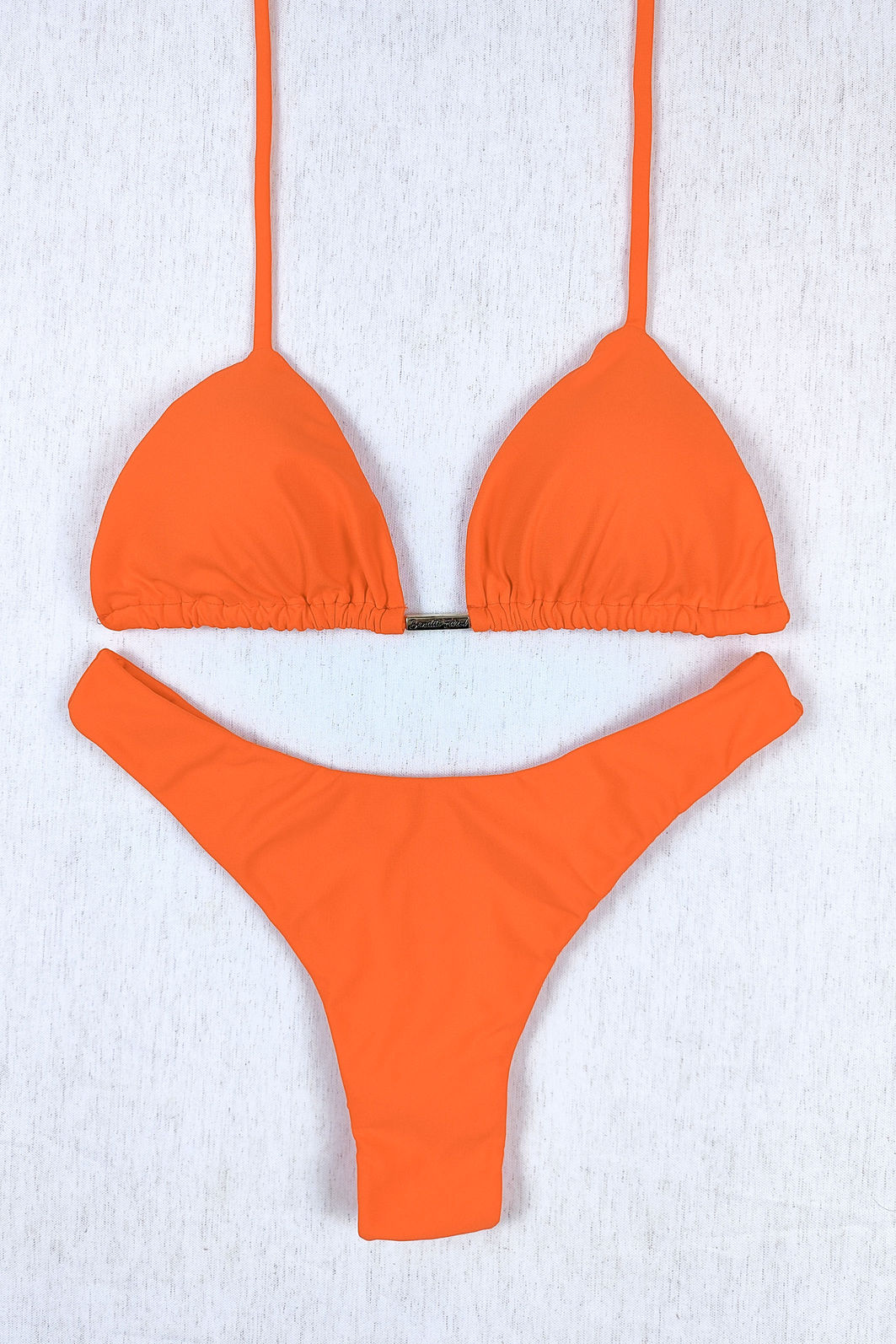 CONJUNTO MANU | CORTININHA MÓVEL + ASA DELTA LARANJA CITRUS CONJUNTO MANU | CORTININHA MÓVEL + ASA DELTA LARANJA CITRUS