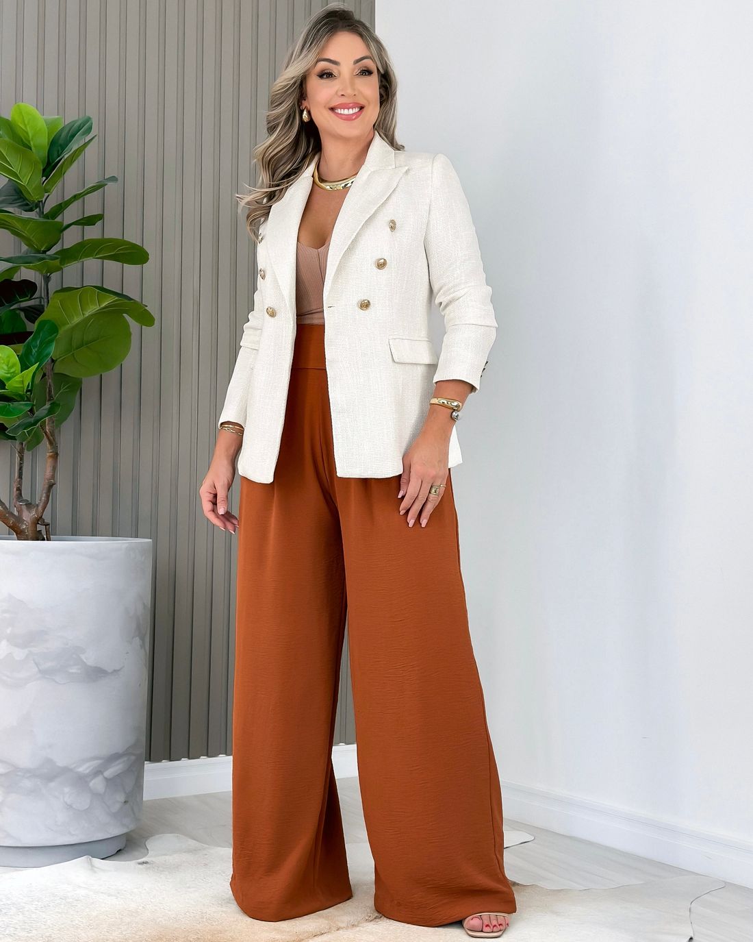 Calça pantalona orders com blazer