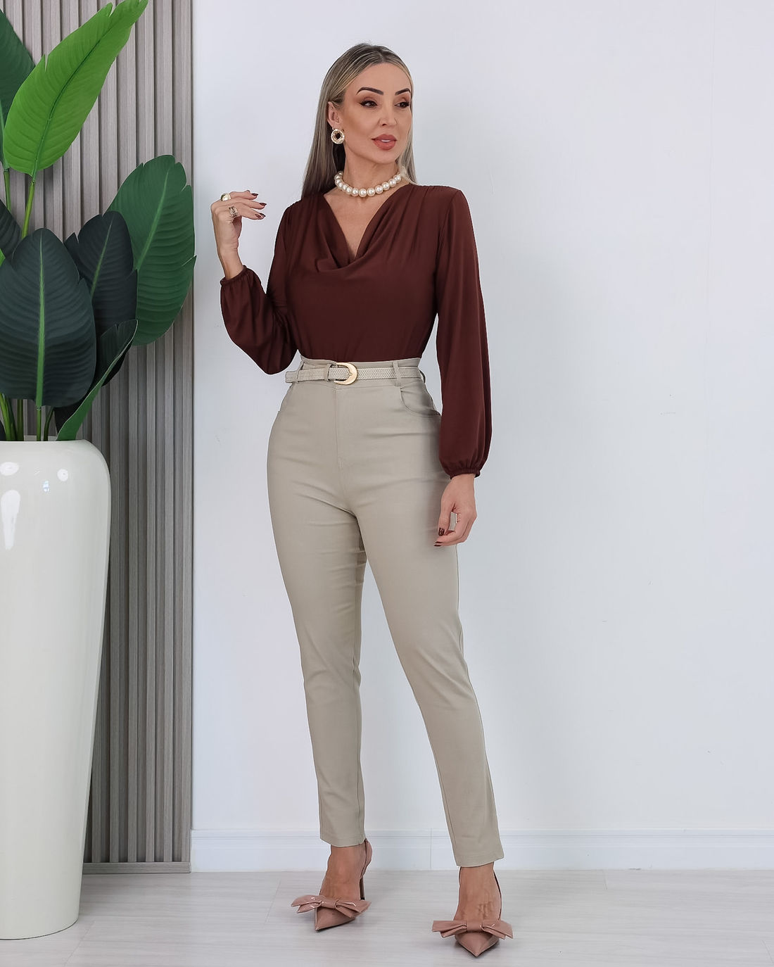 BLUSA DRAPEADA MANGA LONGA MICHELE - MARROM CAFÉ BLUSA DRAPEADA MANGA LONGA MICHELE - MARROM CAFÉ
