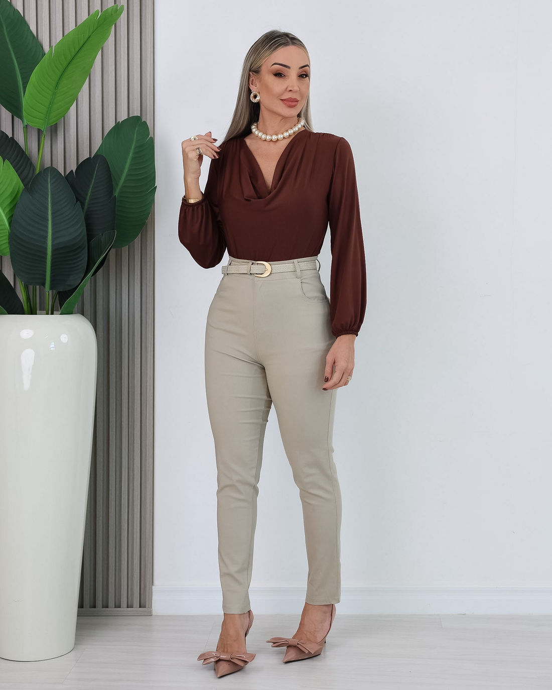 BLUSA DRAPEADA MANGA LONGA MICHELE - MARROM CAFÉ BLUSA DRAPEADA MANGA LONGA MICHELE - MARROM CAFÉ