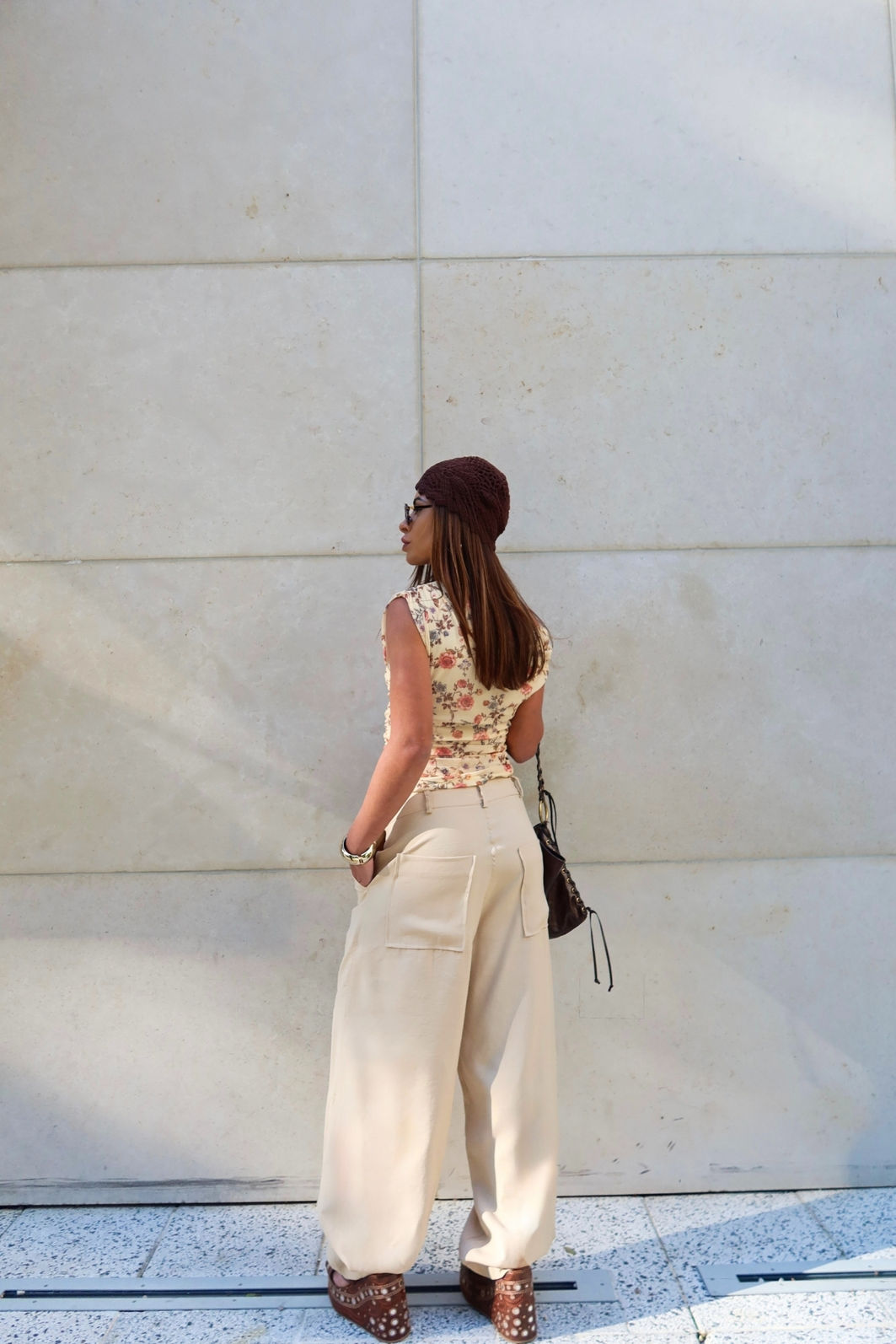 Calça Barrel de Alfaiataria Botão Prata 2 Cores Calça Barrel de Alfaiataria Botão Prata 2 Cores