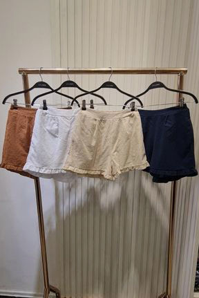 Shorts Laise Bordado Boho com Babados 4 Cores Shorts Laise Bordado Boho com Babados 4 Cores
