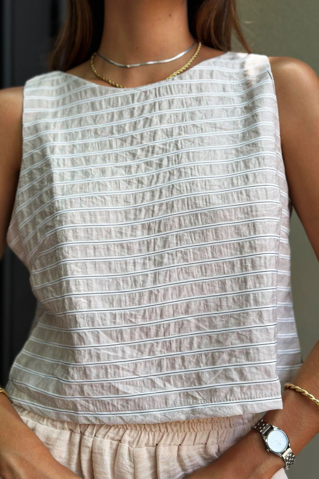 Regata Listrada com Botão Orgânico 2 cores