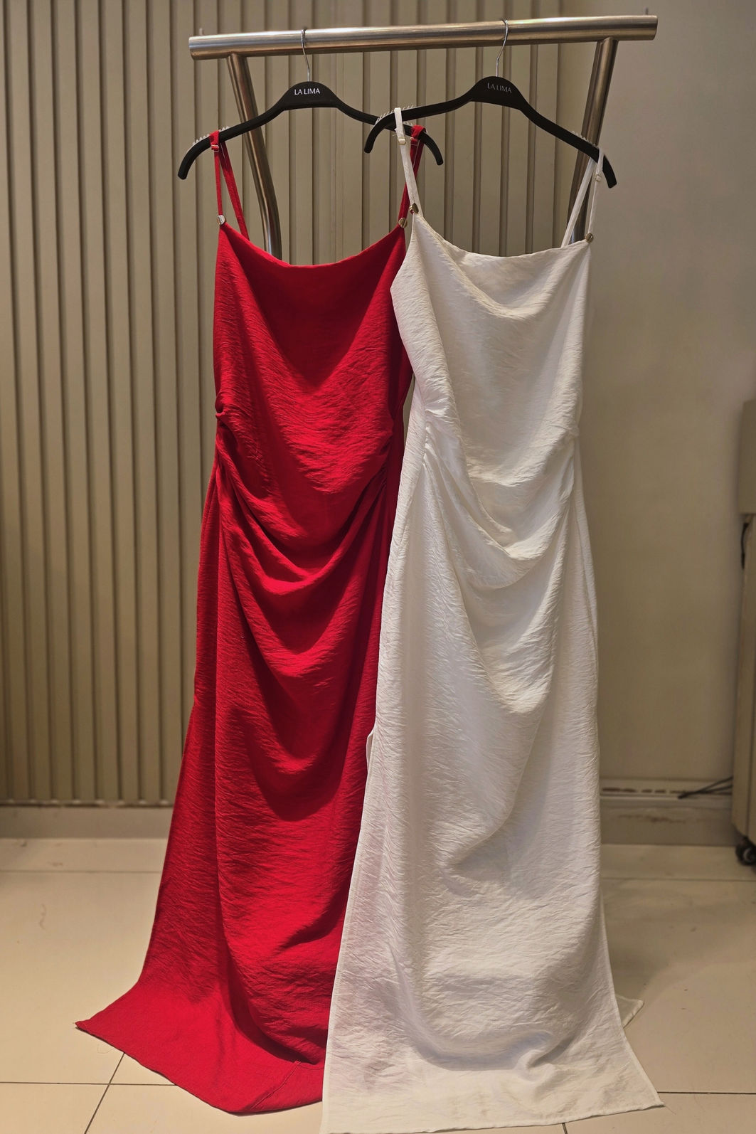 Vestido Longo Degagê Pingente Dourado 2 Cores